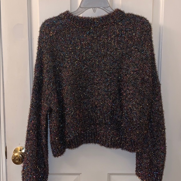 Sparkly fun sweater - Picture 1 of 4